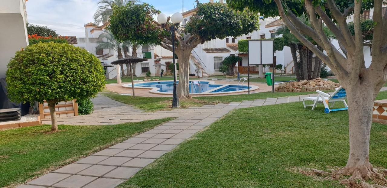 Apartamento Casa Millie Playa Flamenca Exterior foto